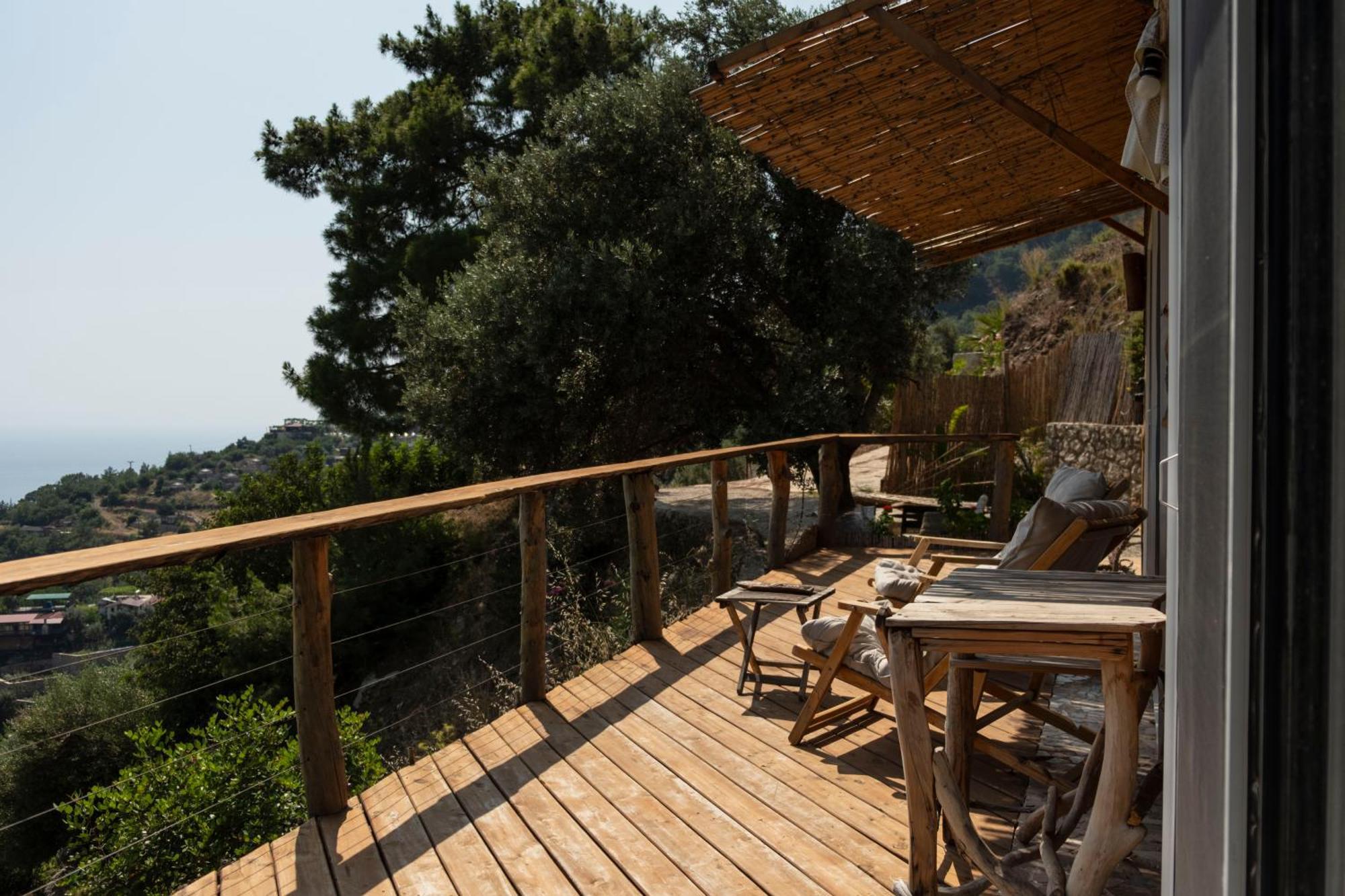 Uzak Spectacular Views In Kabak Appartement