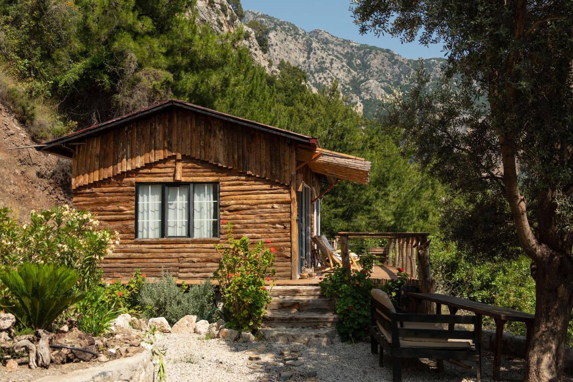 Uzak Spectacular Views In Kabak Appartement