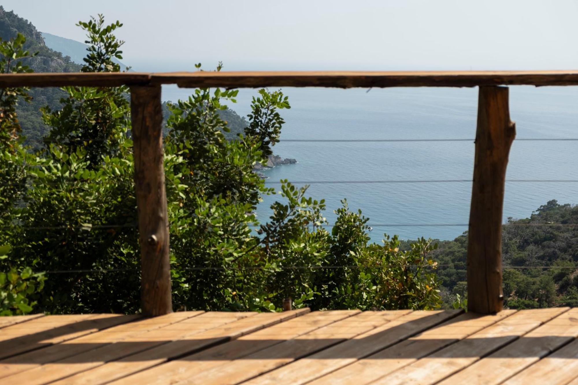 Uzak Spectacular Views In Kabak Appartement *